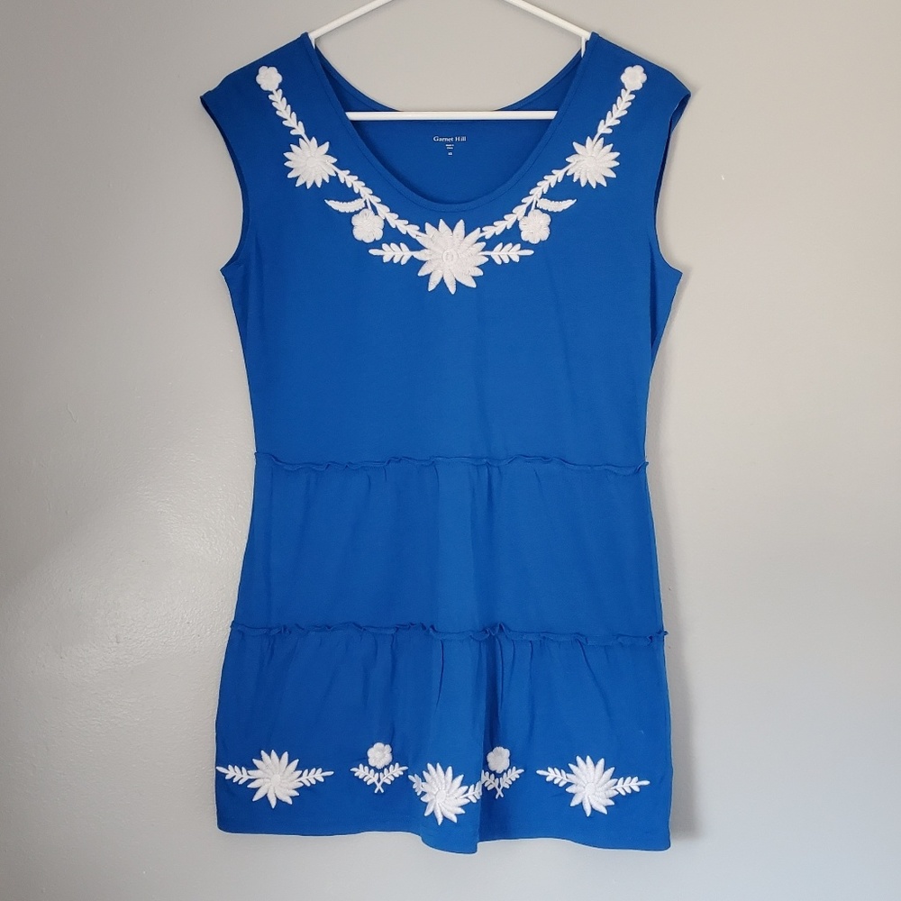Garnet hill embroidered floral tank top